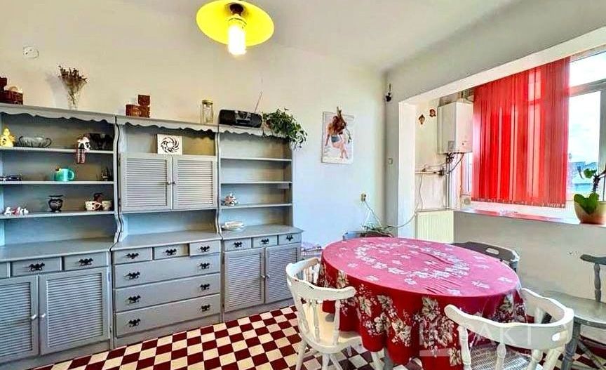 Apartament cu 3 camere de 100 mp utili in zona Semi-Centrala - Poză 5