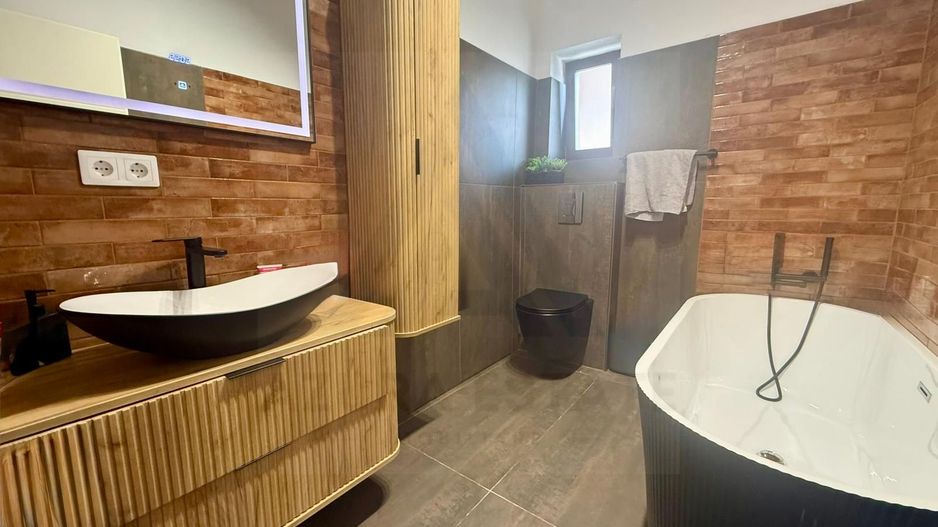 Casa individuala premium 145 mp utili pe un nivel teren 500 mp in Sadu - Poză 9