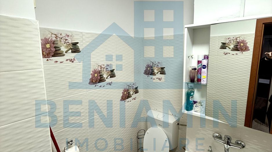 3 decomandate - 2 bai - etaj 1 - centrala proprie - McDonald's - Poză 5