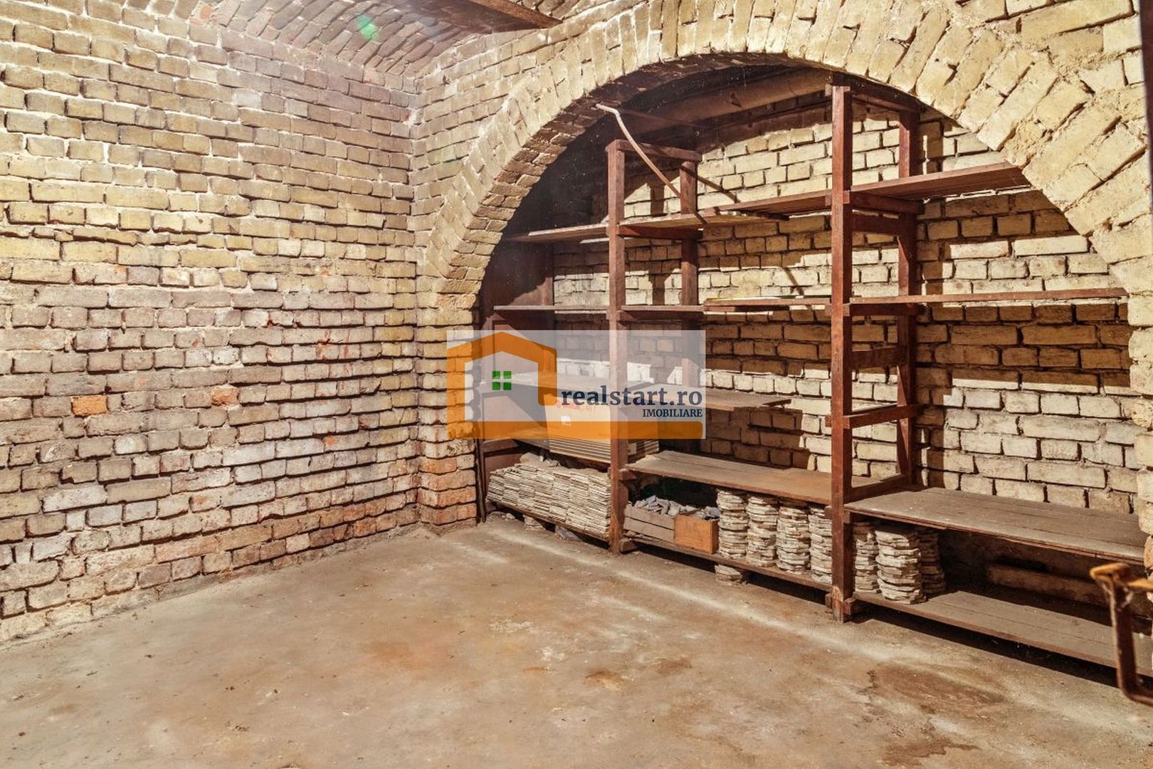 Vila individuala, S+P+E+Pod, curte 500mp, ideal Bistro-caffe, birouri - Poză 40