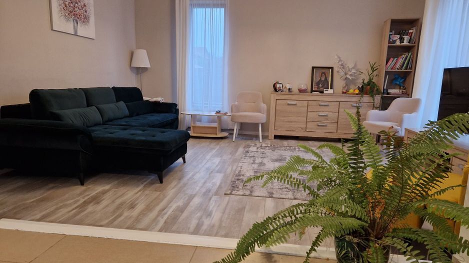 Casă de închiriat în Dumbravita – 3 dormitoare si garaj - Poză 3