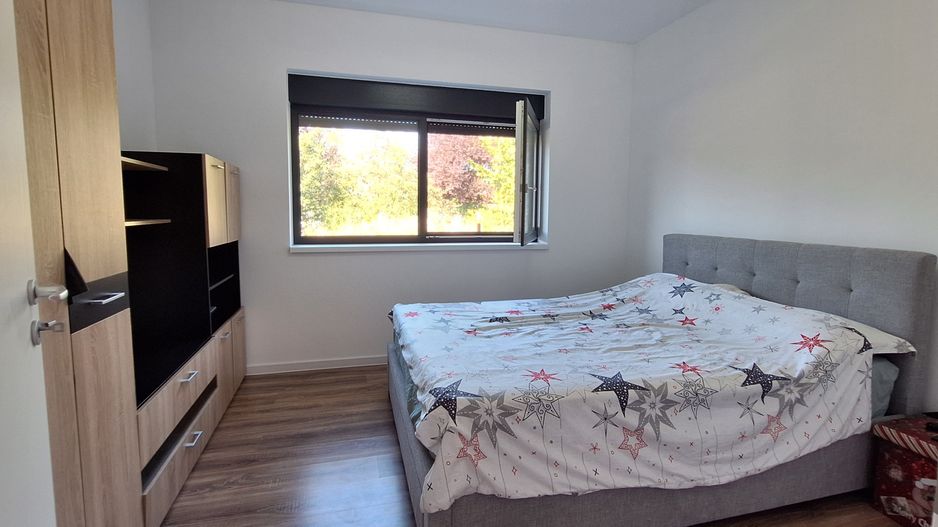 Casa individuala parter cu garaj - Dumbravita - Poză 22