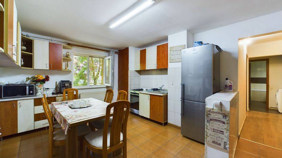 Apartament 3 camere zona Soarelui - Poză 11