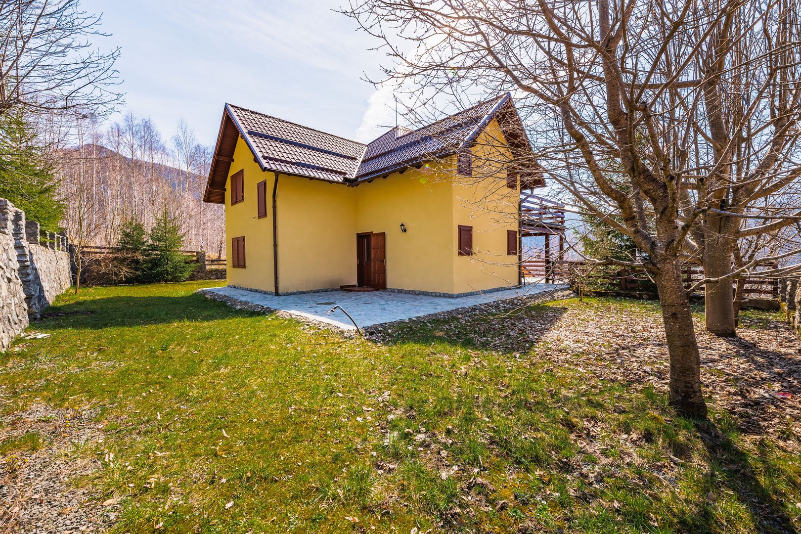 Casă de vacanță în Poiana Mărului. - Poză 22