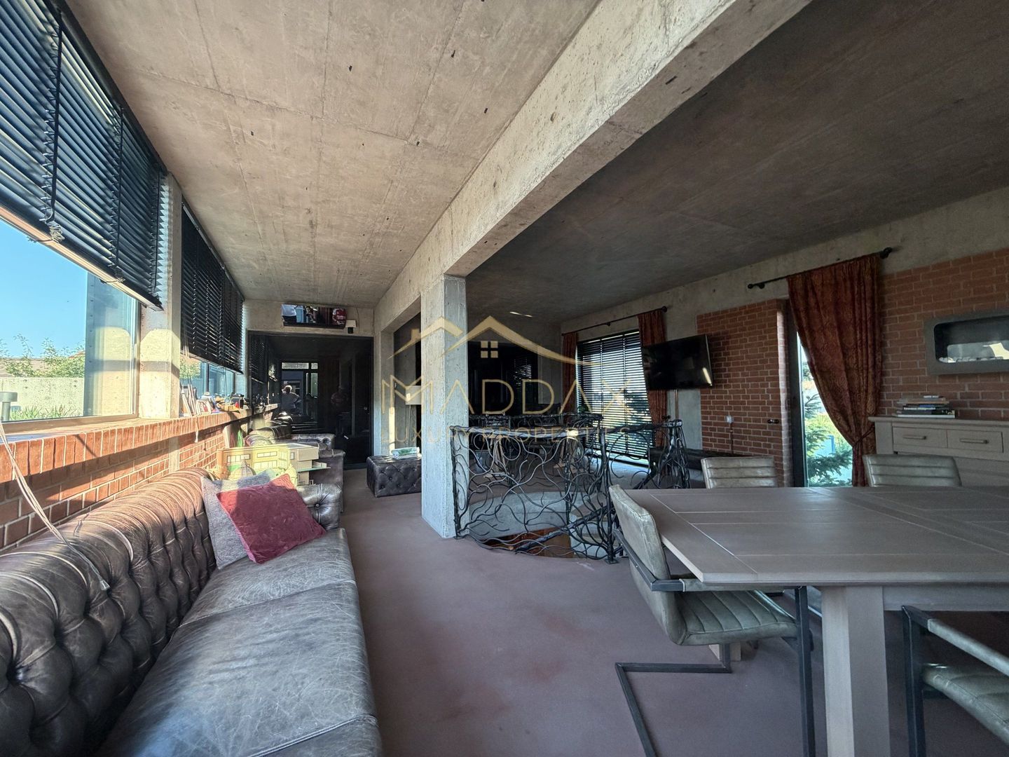 Vila Exclusivista *2223mp teren* / Piscina proprie / 5 garaje / Otopeni - Poză 22