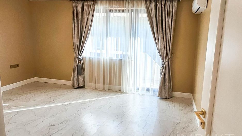 Casa de lux cu piscina, 5 camere, Borhanci – inchiriere - Poză 27