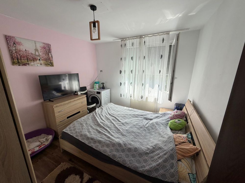 BRASADAS vinde ap 3 cam Carpati 1 la etajul 3/4. - Poză 4