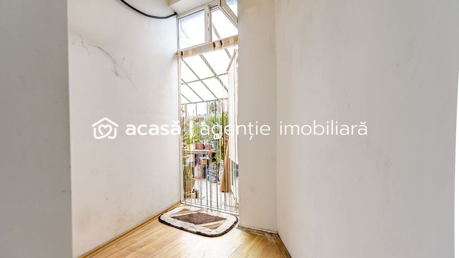 Apartament cu 2 camere, la curte comună, în Grădște. - Poză 7