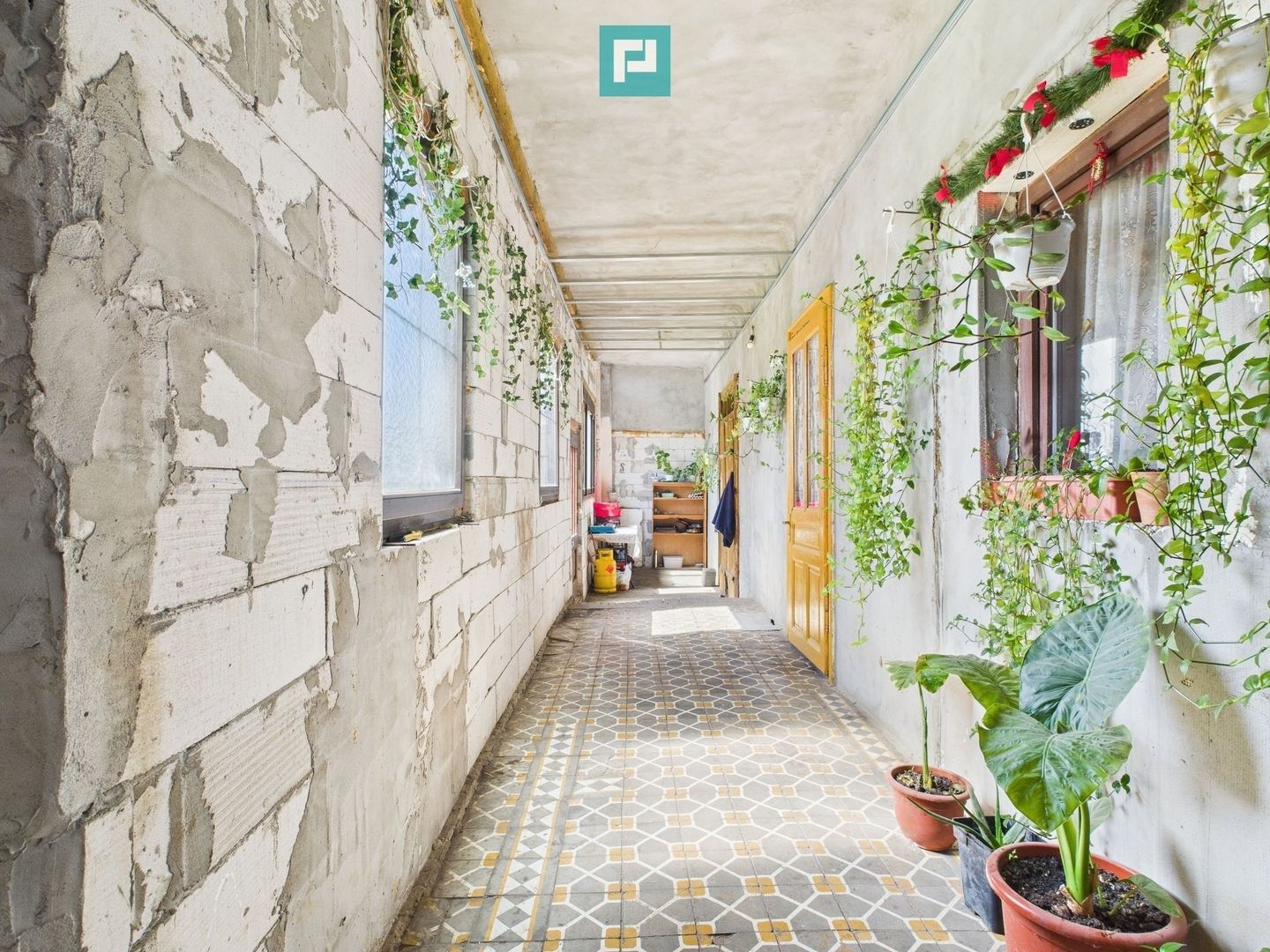 Casă cu Grădină Mare la 30 km de Timișoara - Poză 18