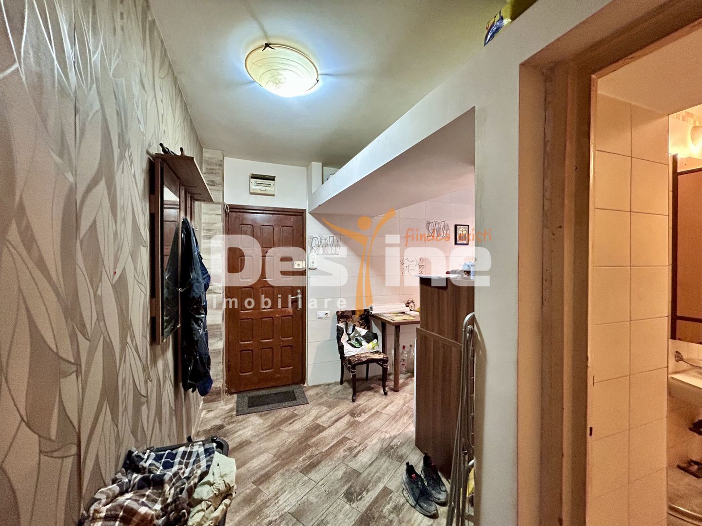 Apartament 2 camere, parter, balcon, zona Vest - Aurora, Ploiesti - Poză 1