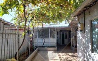 Vanzare Casa cu curte individuala, Colentina, 4 camere, garaj - Poză 1