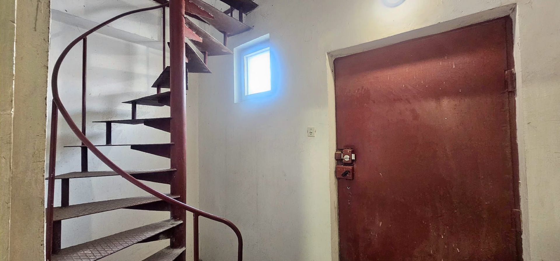 Spatiu comercial / Atelier creatie – 50 mp, parter + etaj – 39.000€ – - Poză 6