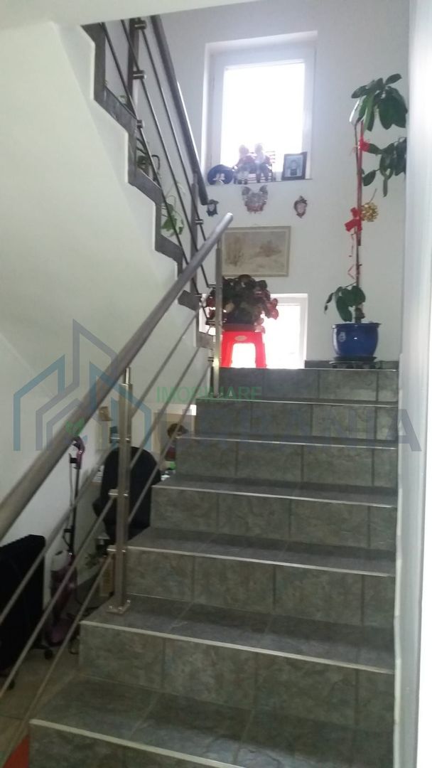 Casă cu etaj, 4 dormitoare, 1750 mp teren, Ciurea – 16 km de Iași - Poză 3