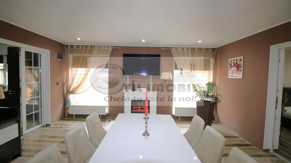 MIROSLAVA CASA EXCLUSIVISTA LA CHEIE LUX STIL MEDITERANEAN MOBILATA - Poză 12