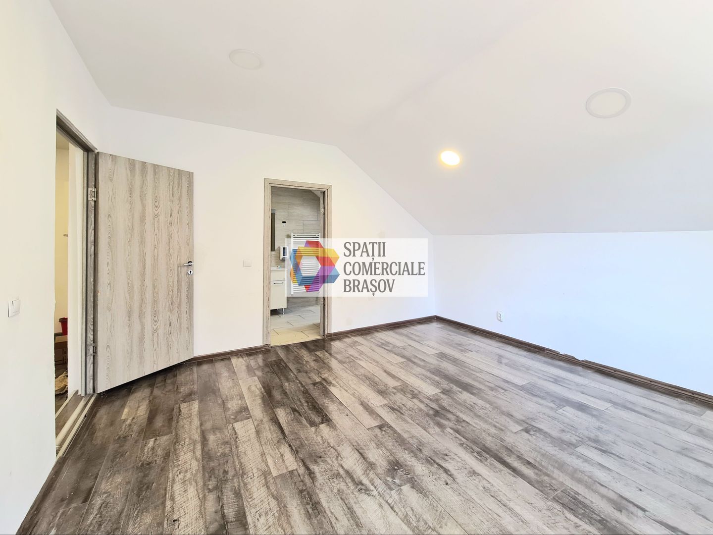 Spatiu comercial de închiriat, Brasov - 300 mp # spatii-comerciale-brasov.ro - Poză 15