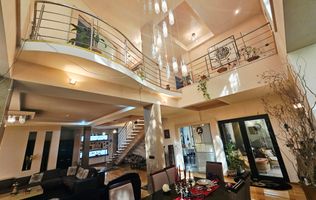 🏡 Casă deosebită – 2 unități locative, 6 dormitoare, zona Albert