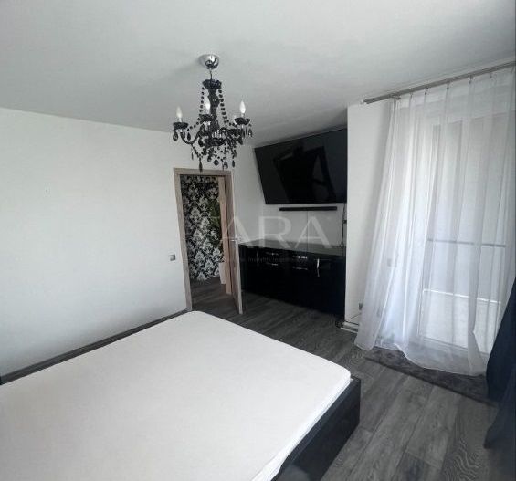 Casă / Vilă cu 4 camere de vanzare in Floresti, zona Eroilor - Poză 7