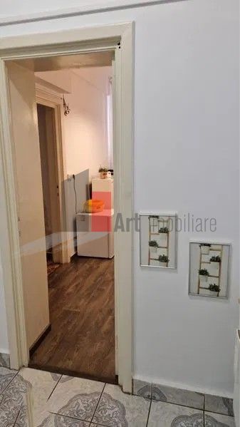 Primaverii, bloc cu regim mic de inaltime, locuit sau investitie - Poză 4