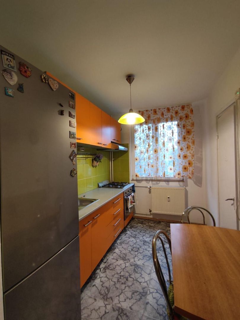 Apartament 3  camere, etaj 2, parcare inclusa, zona Policlinica Titan - Poză 6