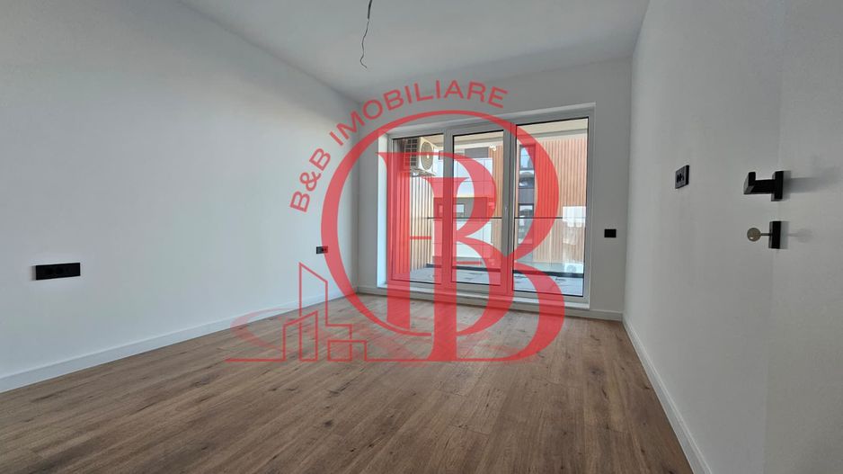 4 camere finalizat Complex Premium-piscina - pista alergare in incinta - Poză 9