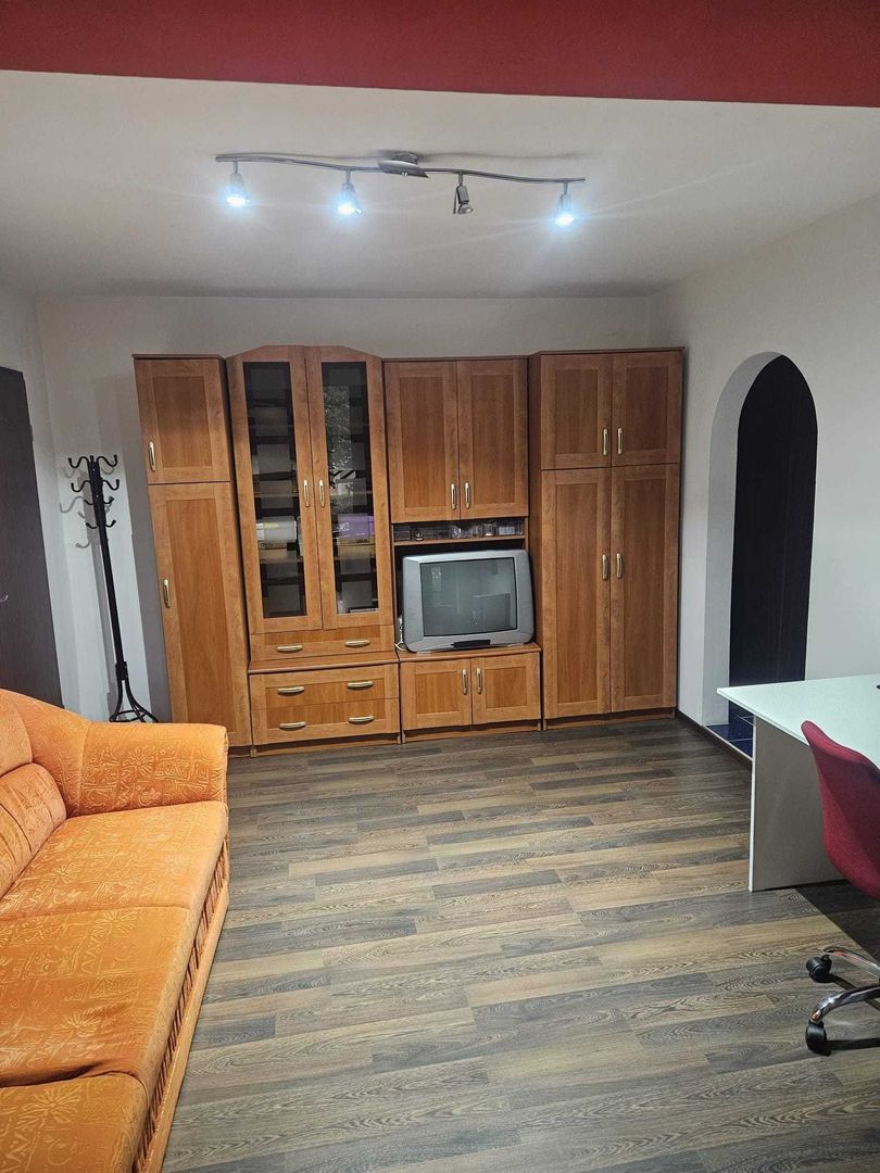 Aradului-BRD | 2 camere | Centrala proprie | Etaj 2 | Garaj - Poză 4