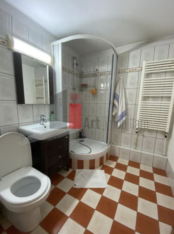 APARTAMENT DE 4 CAMERE  BARCA - Poză 4