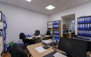 Apartament amenajat si utilizat ca si spatiu de birou aproape de Tribunal! - Poză 11