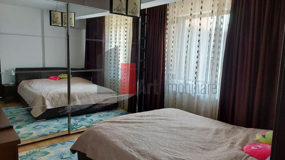 Inchiriere apartament 3 camere in complex Apusului Residence - Poză 1