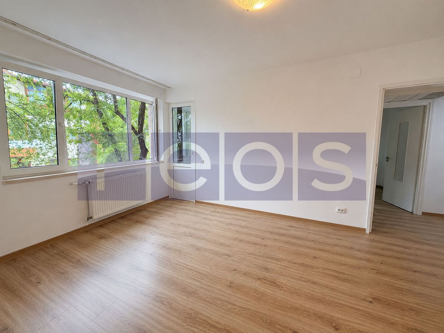 VANZARE 3 CAMERE | RENOVAT COMPLET | ETAJ 2 | ZONA CRANGASI - Poză 1