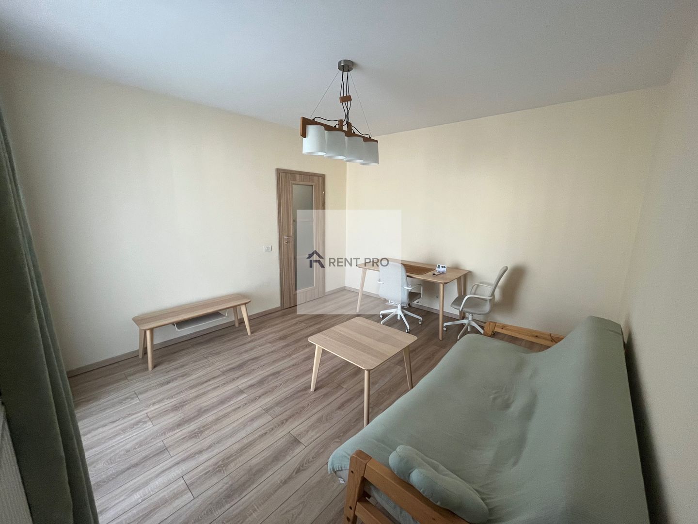Apartament 2 camere de închiriat – Plaza Residence | Etaj 9/11 - Poză 1