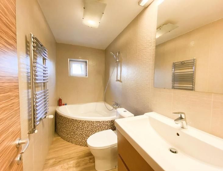 Apartament 3 camere -Camera de comert - Poză 11