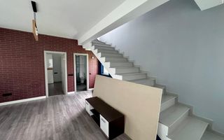 Casa cu acces securizat, curte si balcon | Buna Ziua - Poză 8