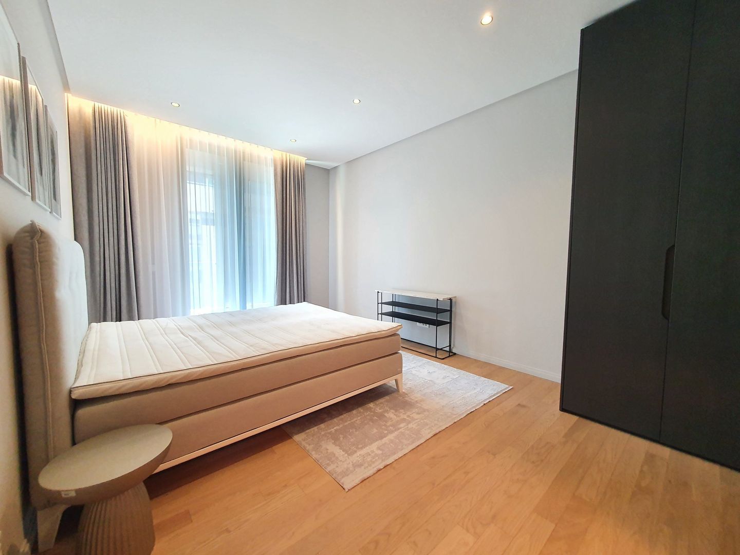 Inchiriere Apartament 3 camere Exclusive lifestyle in One Rahmaninov - Poză 28