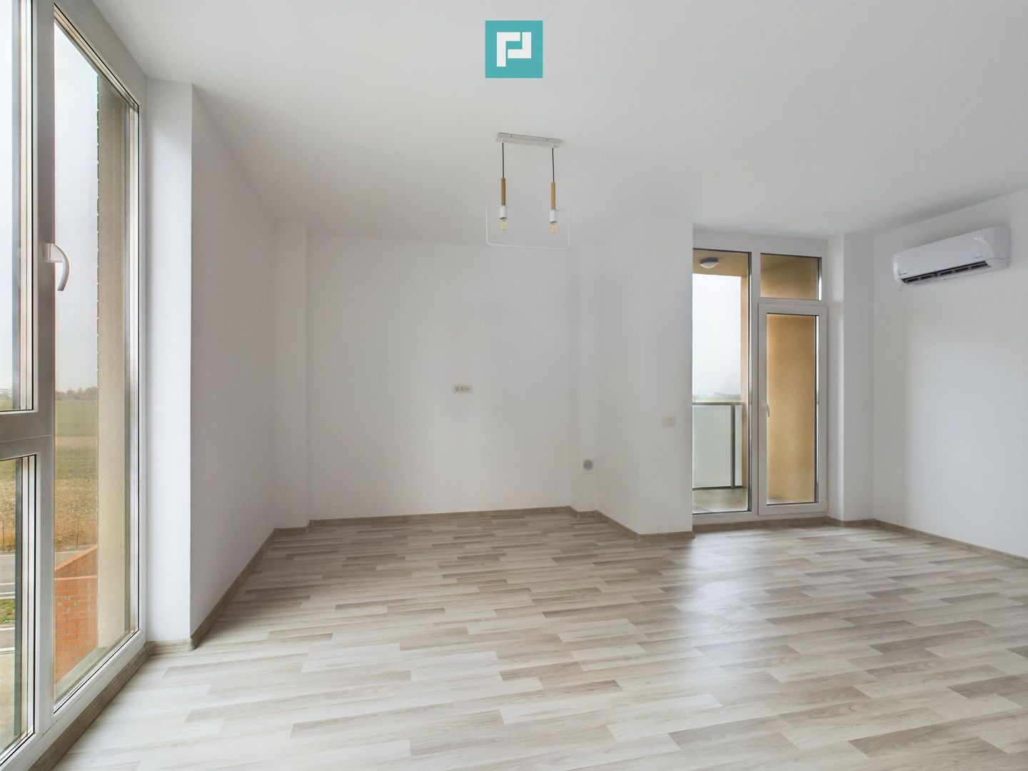 Apartament cu 2 camere, etaj 1, zona Torontalului - Poză 3