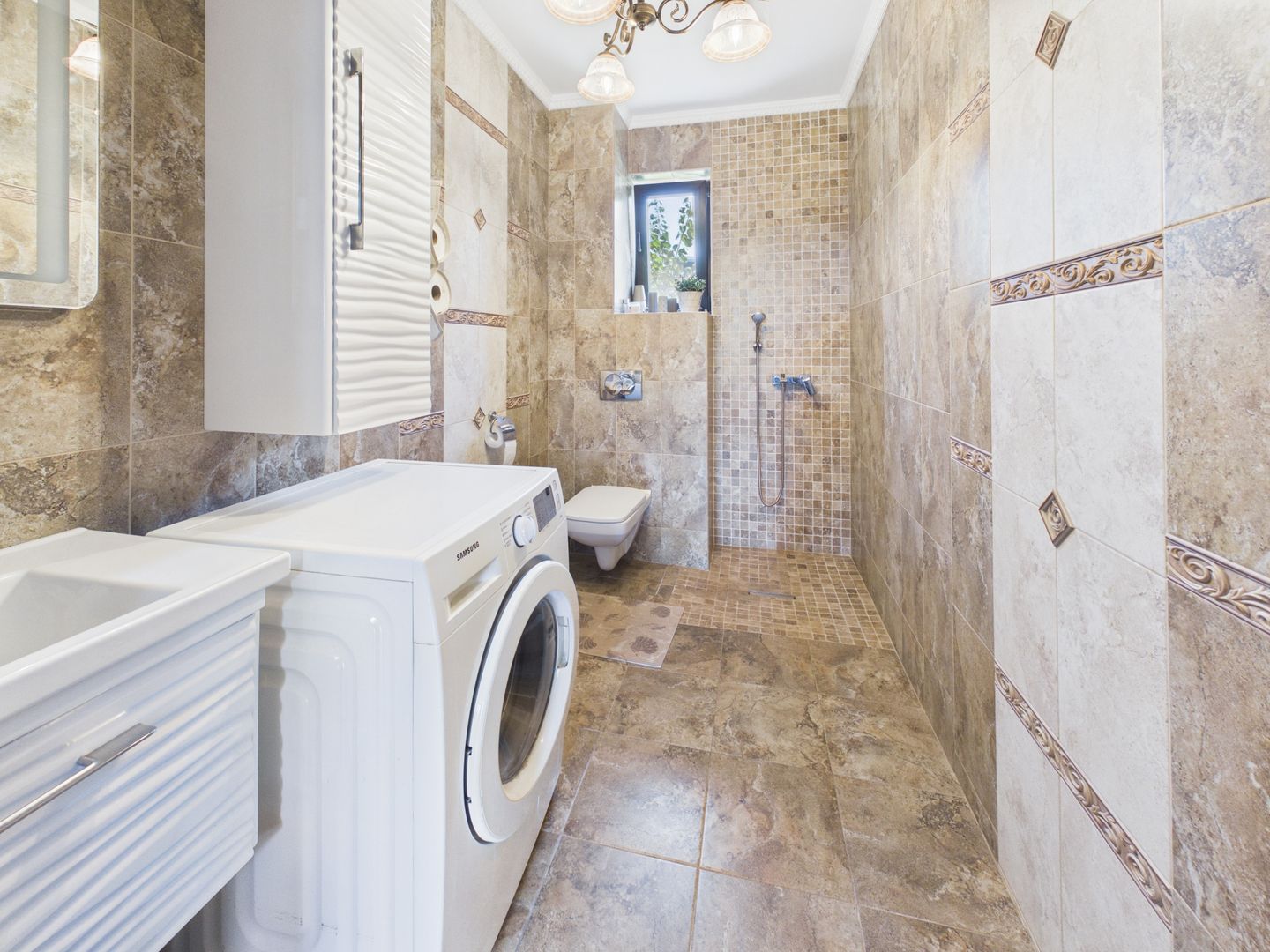 Vilă 10 camere + spațiu comercial | teren 1.300 mp | Otopeni 23 August - Poză 20