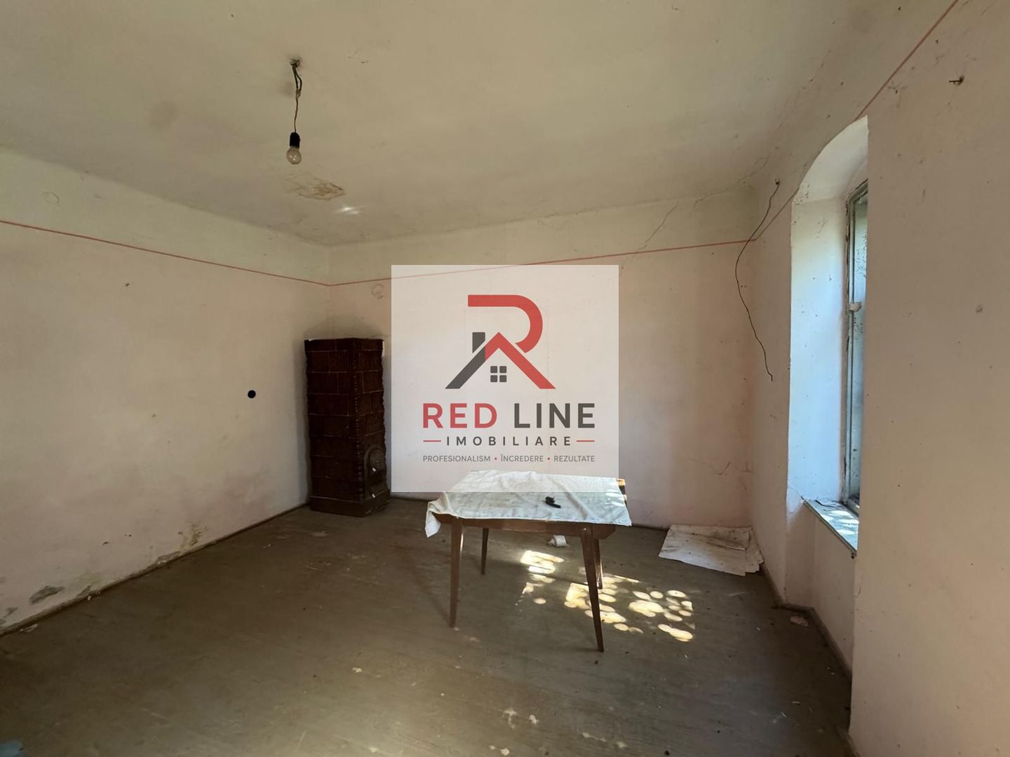 Casă individuală solidă din cărămidă 100 mp - B. Herculane - Poză 15