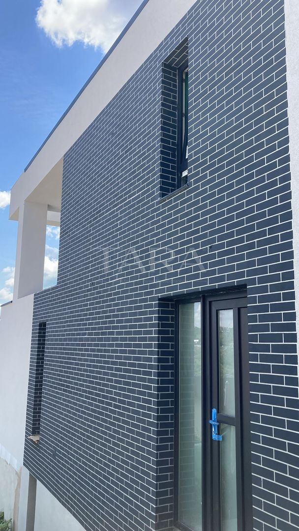 Arhitectura contemporana. Parte de duplex. Cartierul nou Câmpului. - Poză 10