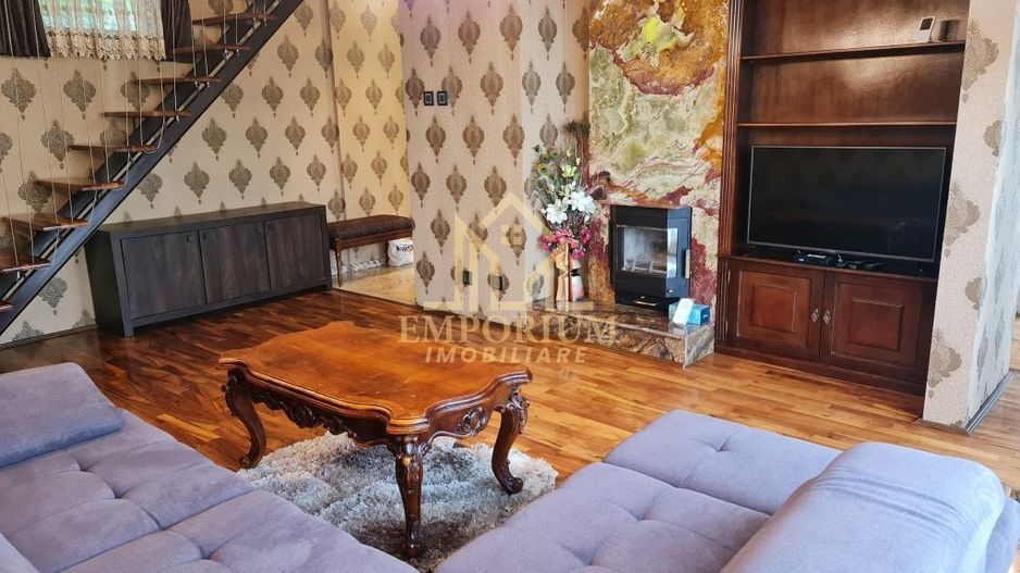 Penthouse, 3 camere semidecomandate, Semicentral, zona Horea - Poză 1
