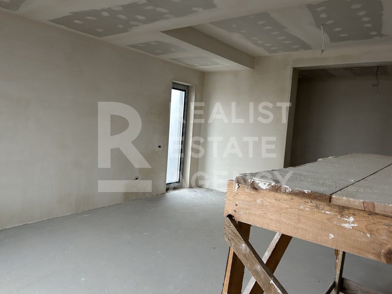 Casă P+1, 315 m² utili | Teren 1.300 m² | Pe malul lacului Ostratu - Poză 6