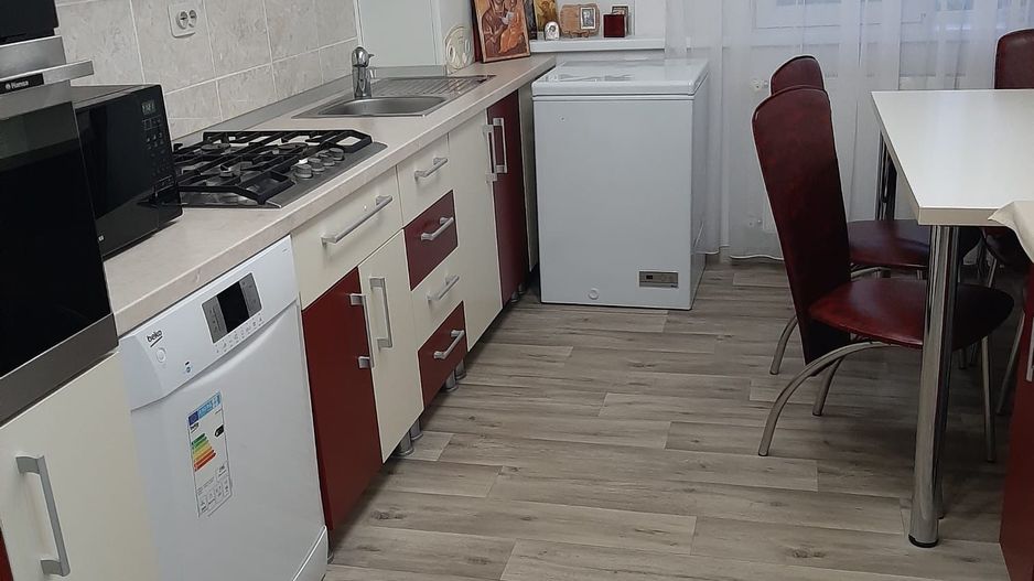 Apartament 2 Dormitoare, Zona Dambovita, Reabilitat Termic, Mobilat si Utilat - Poză 2
