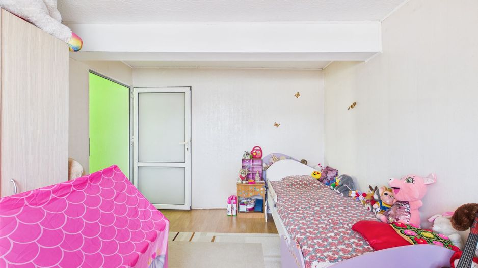 Casă cu 4 camere pe Bd. Laminorului – modernă și întreținută - Poză 4