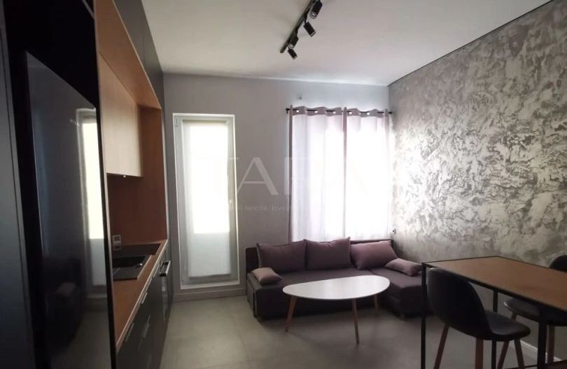 Penthouse ultrafinisat. Zona linistita, de case. Floresti. - Poză 1