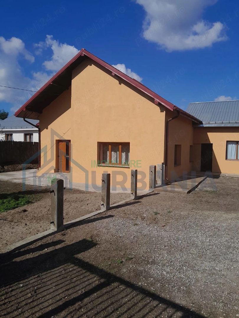 De vanzare, Stolniceni-Prajescu, teren 5.700 mp si casa 190 mp, 75.000 EUR - Poză 1