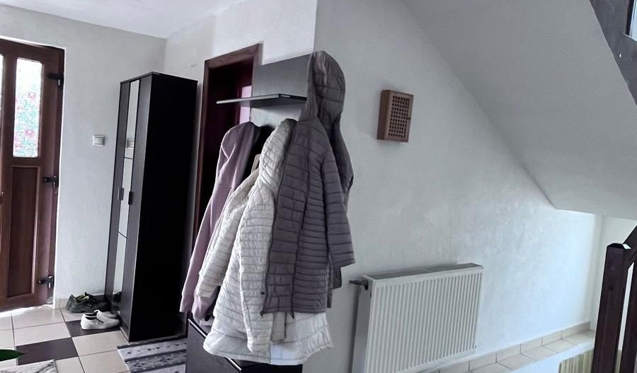 Casa de vanzare in Micesti pe 2 nivele si demisol cu garaj - Poză 10