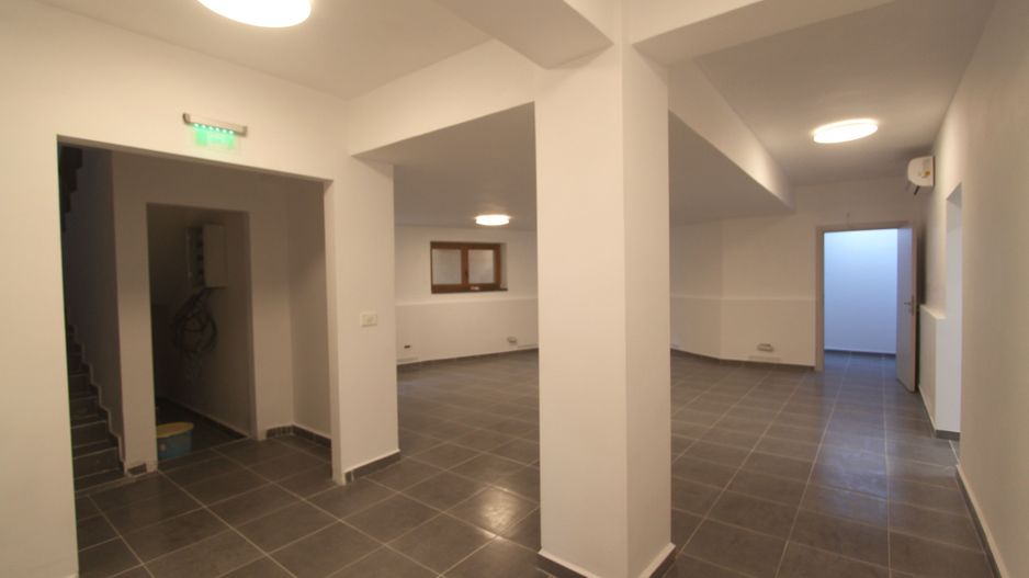 Spatiu birouri D+P - 289mp - zona Rebreanu - Poză 28