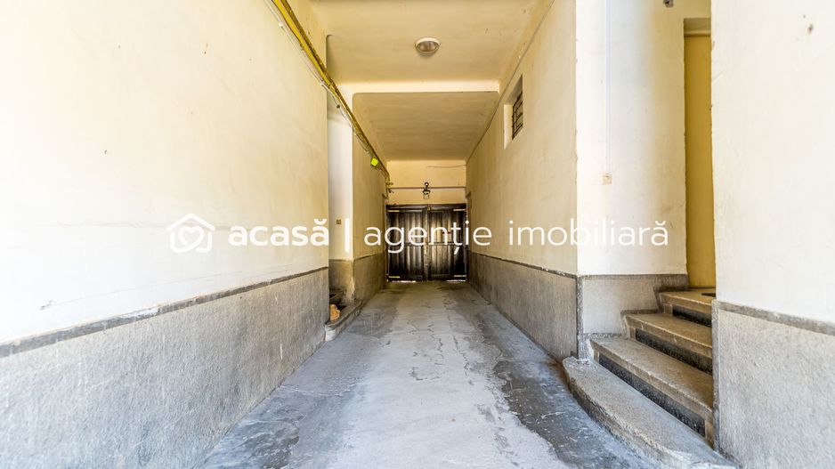 Apartament în centru cu acces auto și garaj propriu - Poză 5