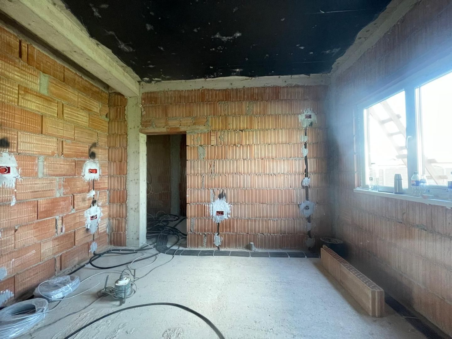 Duplex despartit prin camera tehnica, 3 dormitoare, Mosnita Noua - Poză 6