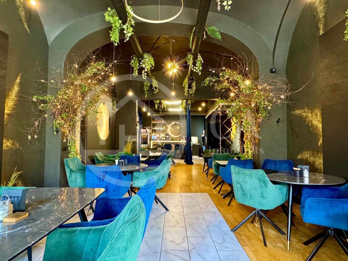 Spațiu comercial de închiriat în zonă ultracentrală, Oradea - Poză 1