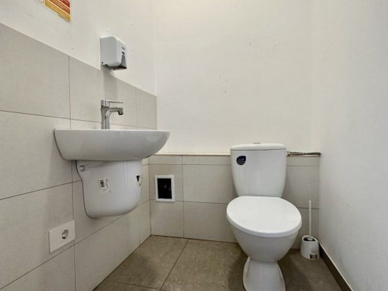 Birou în clădire mixtă - semicentral - Poză 9