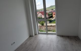 Apartament Nou 4 camere 87 mp+balcon-etaj 2-Calea Moldovei - Poză 6
